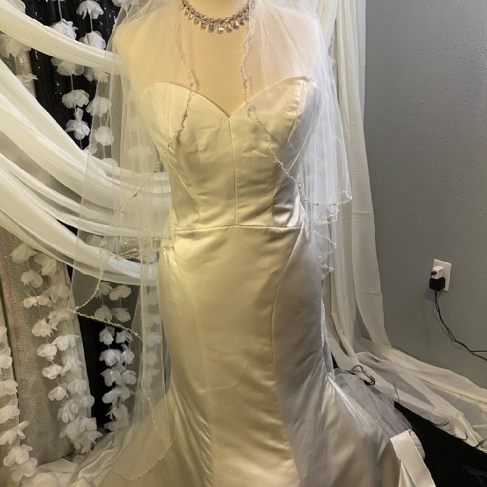 Truly Zac Posen Satin Gown - Picture 11 of 14